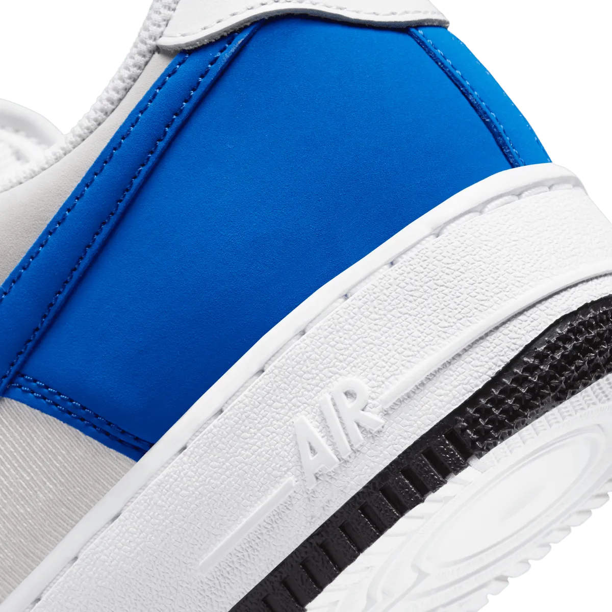 Air Force 1 '07 LV8 'Timeless'
