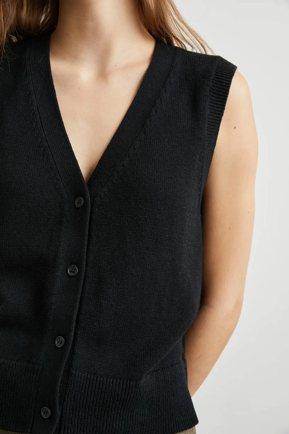 Annika Vest In Jet Black