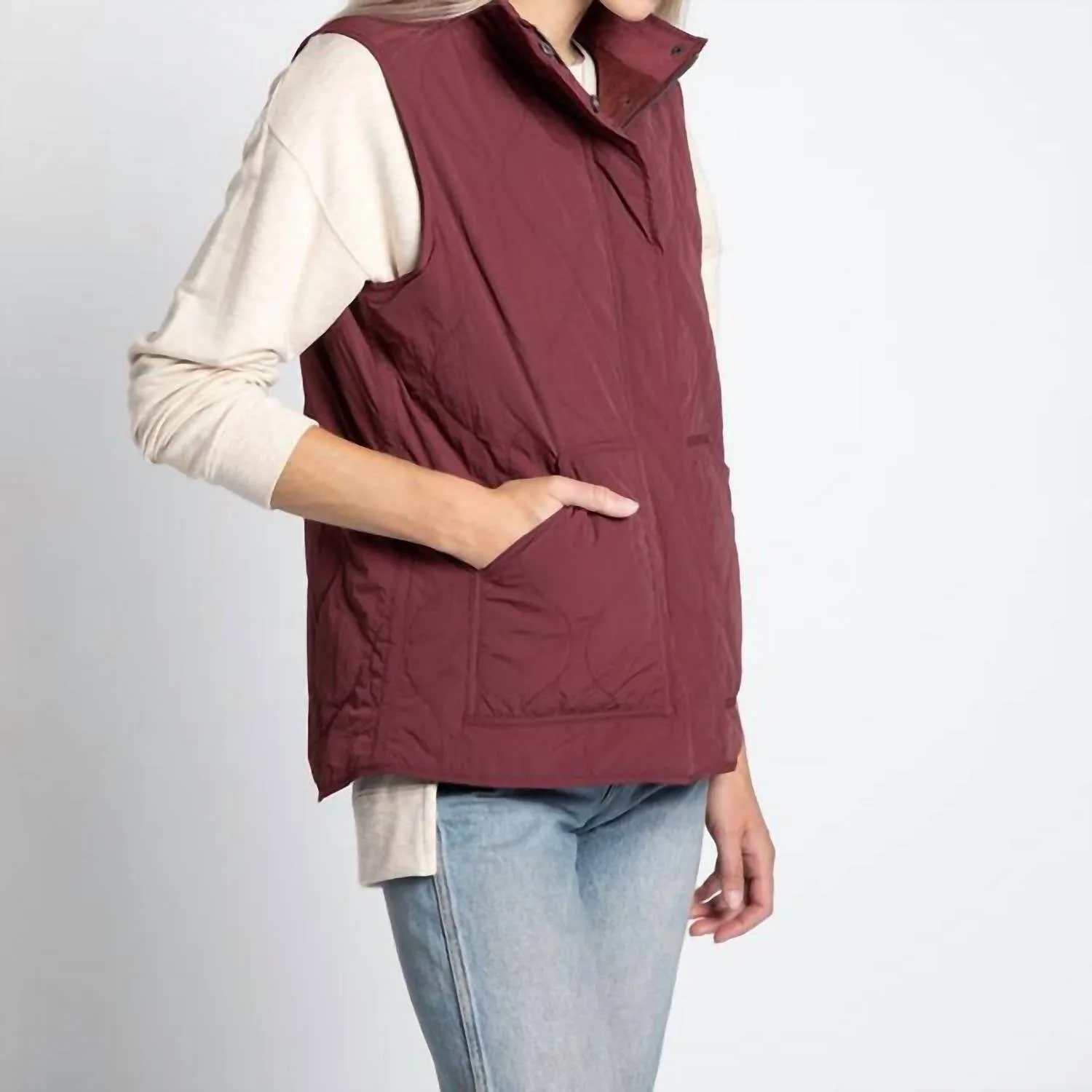 Archer Vest In Malbec