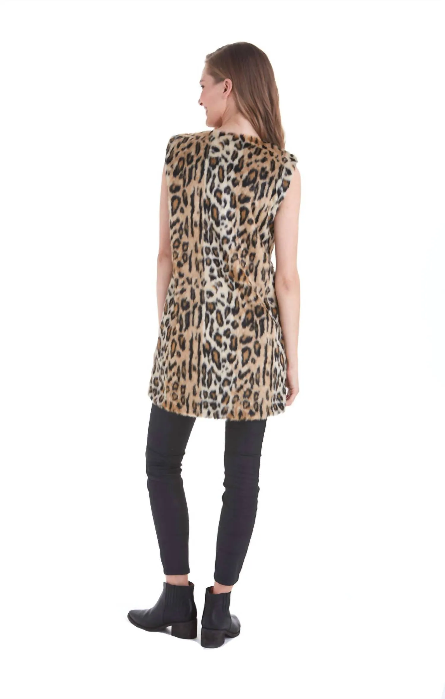 Ariah Animal Print Faux Vest In Cheetah