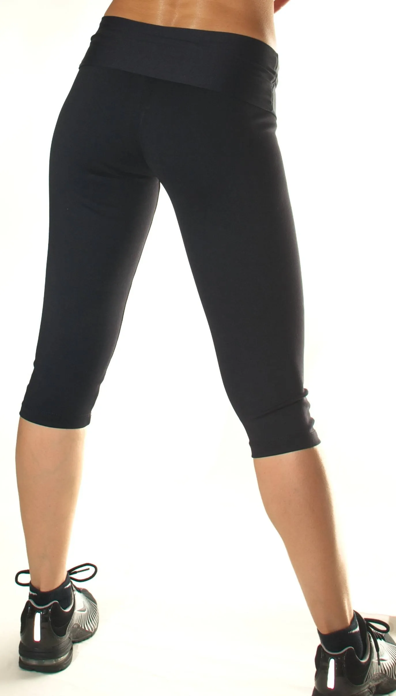Bia Brazil Activewear Solid Roll Down Capri SL072S