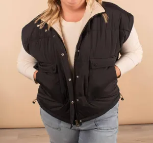 Briar Reversible Puffer Vest In Black/ivory