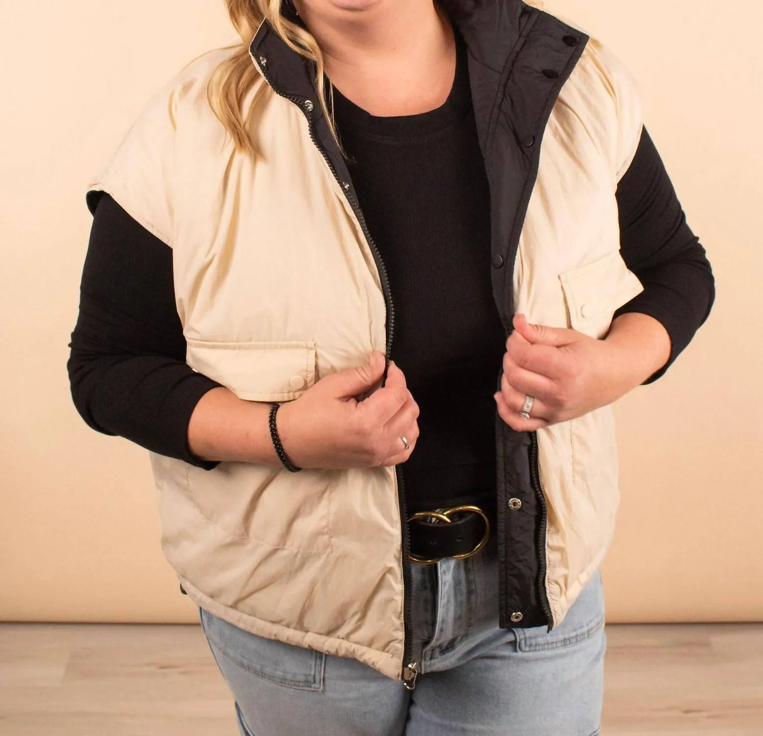 Briar Reversible Puffer Vest In Black/ivory
