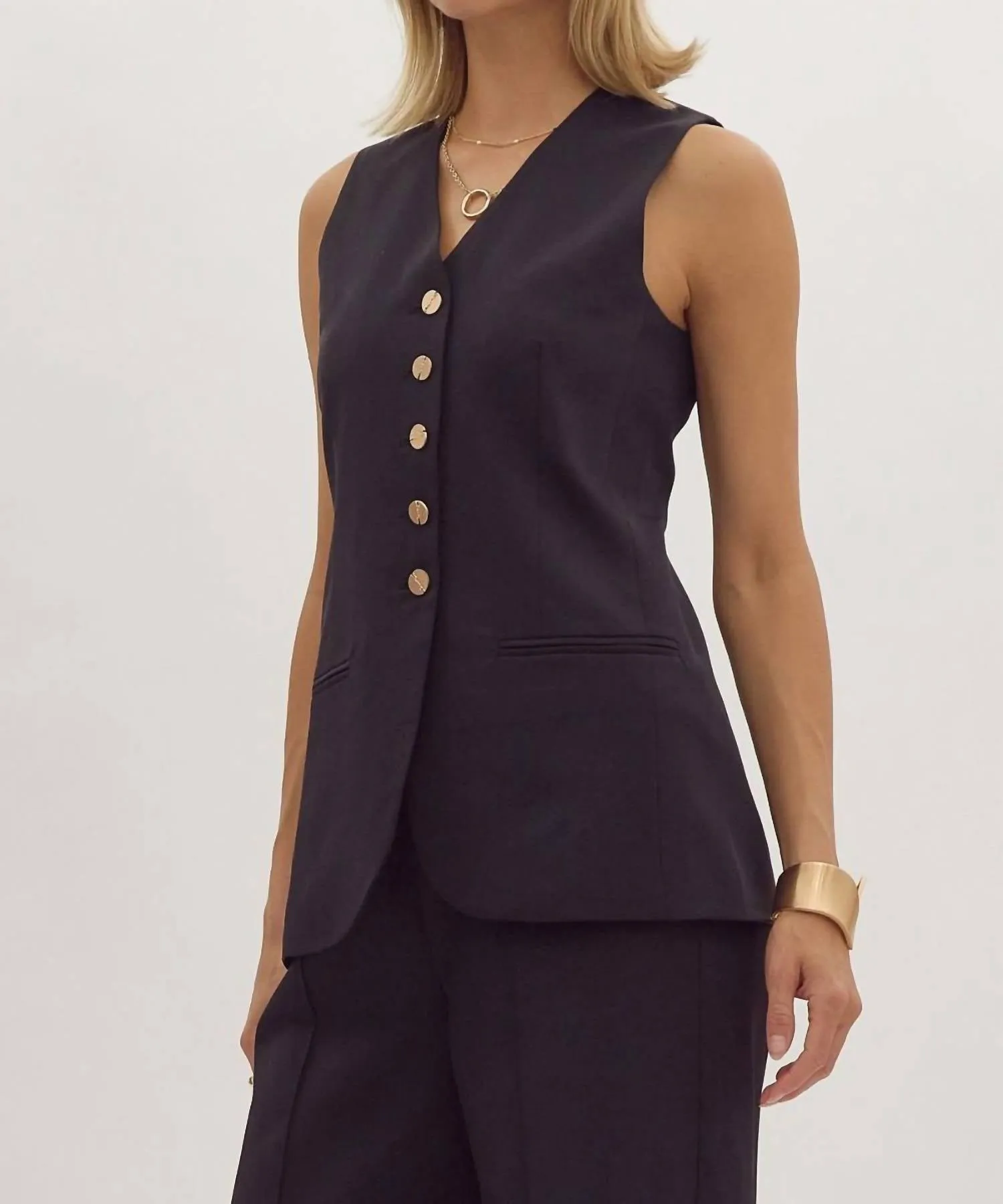 Button Up V-Neck Vest In Black