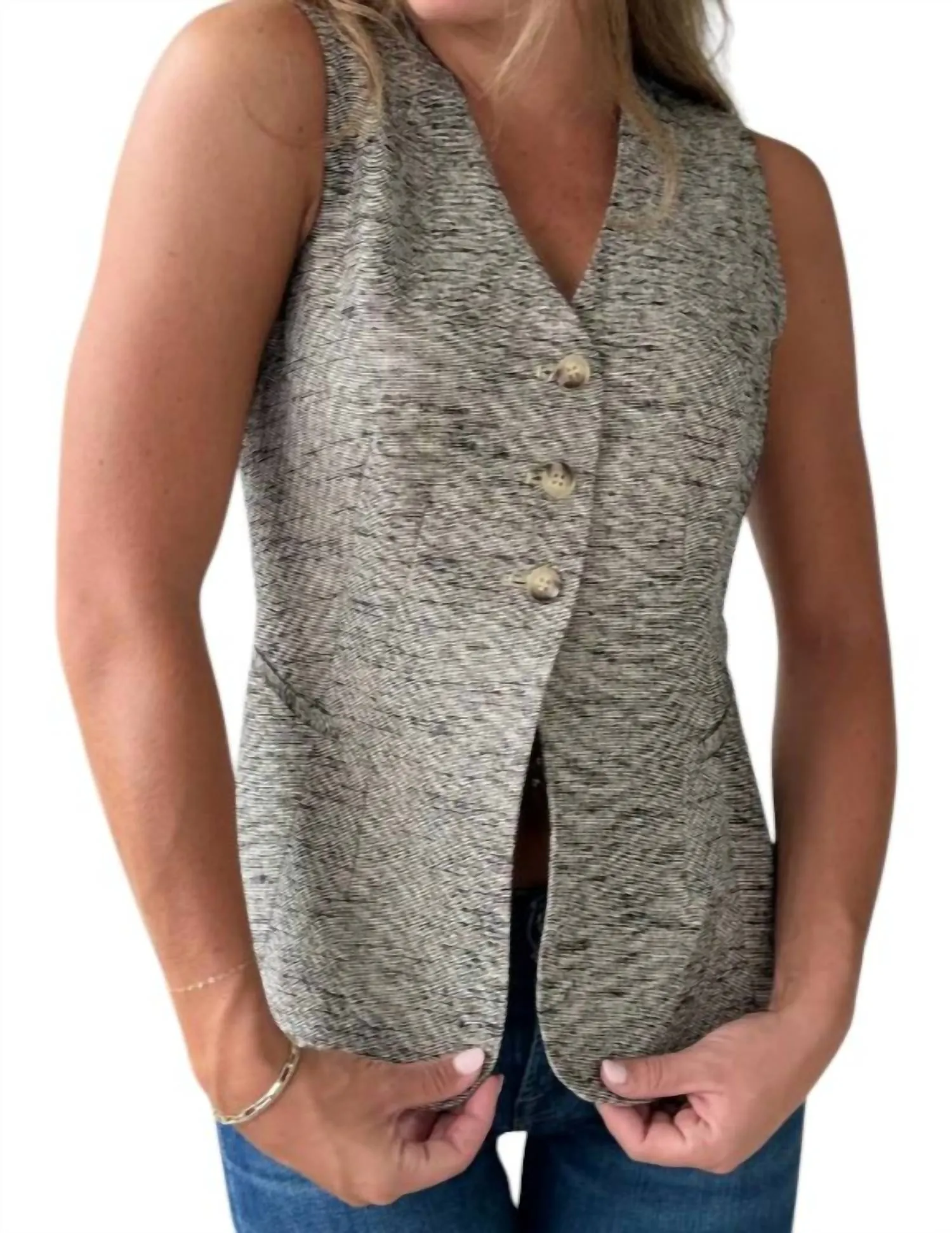 Delphia Vest In Black Speckle