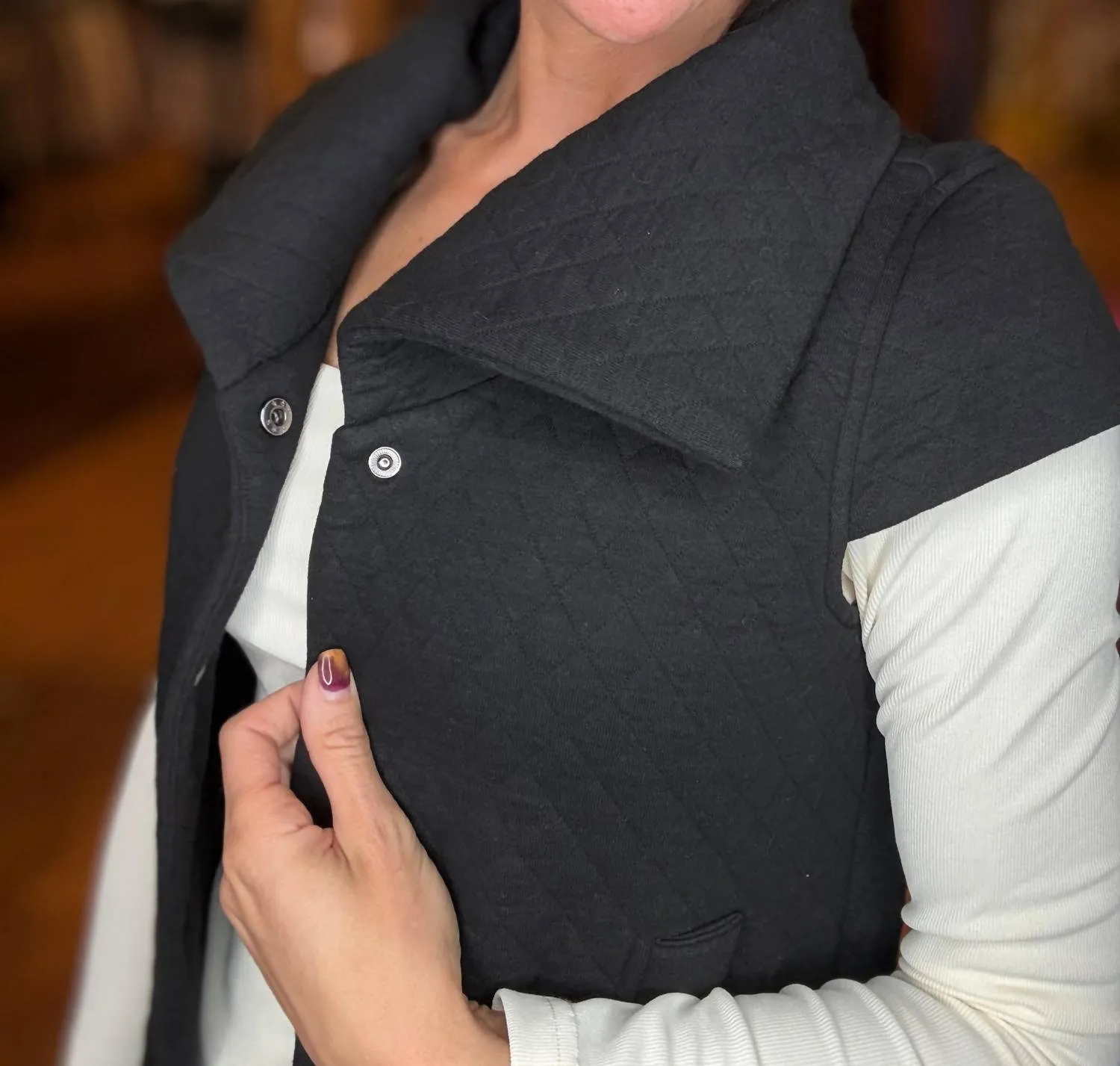 Elsie Quilted Vest Top In Black