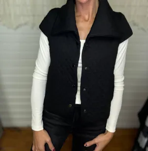 Elsie Quilted Vest Top In Black