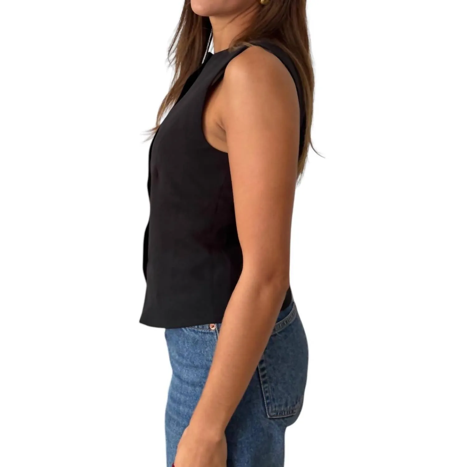 Gabriella Sleeveless Buttoned Vest Top In Black