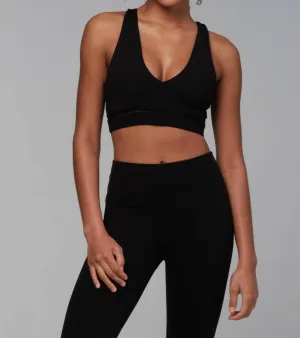 Head Turner Tank Sports Bra In Black
