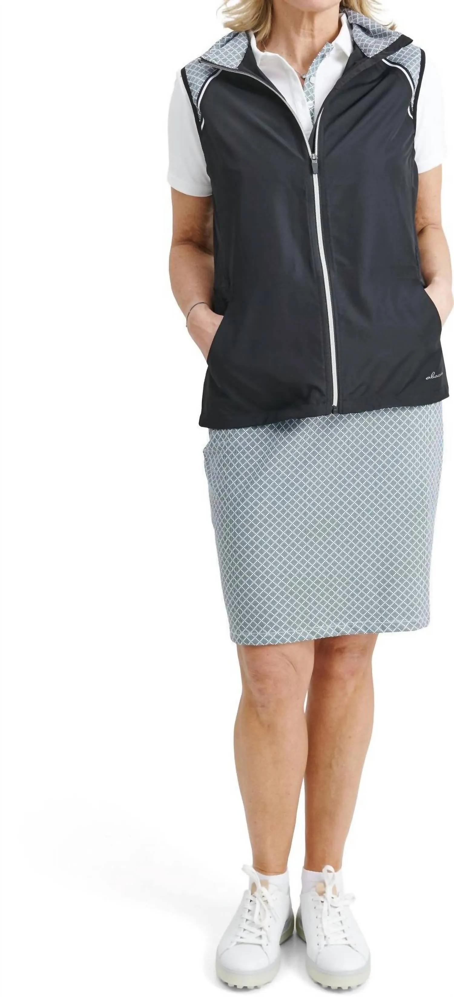 Hills Stretch Wind Vest In Black
