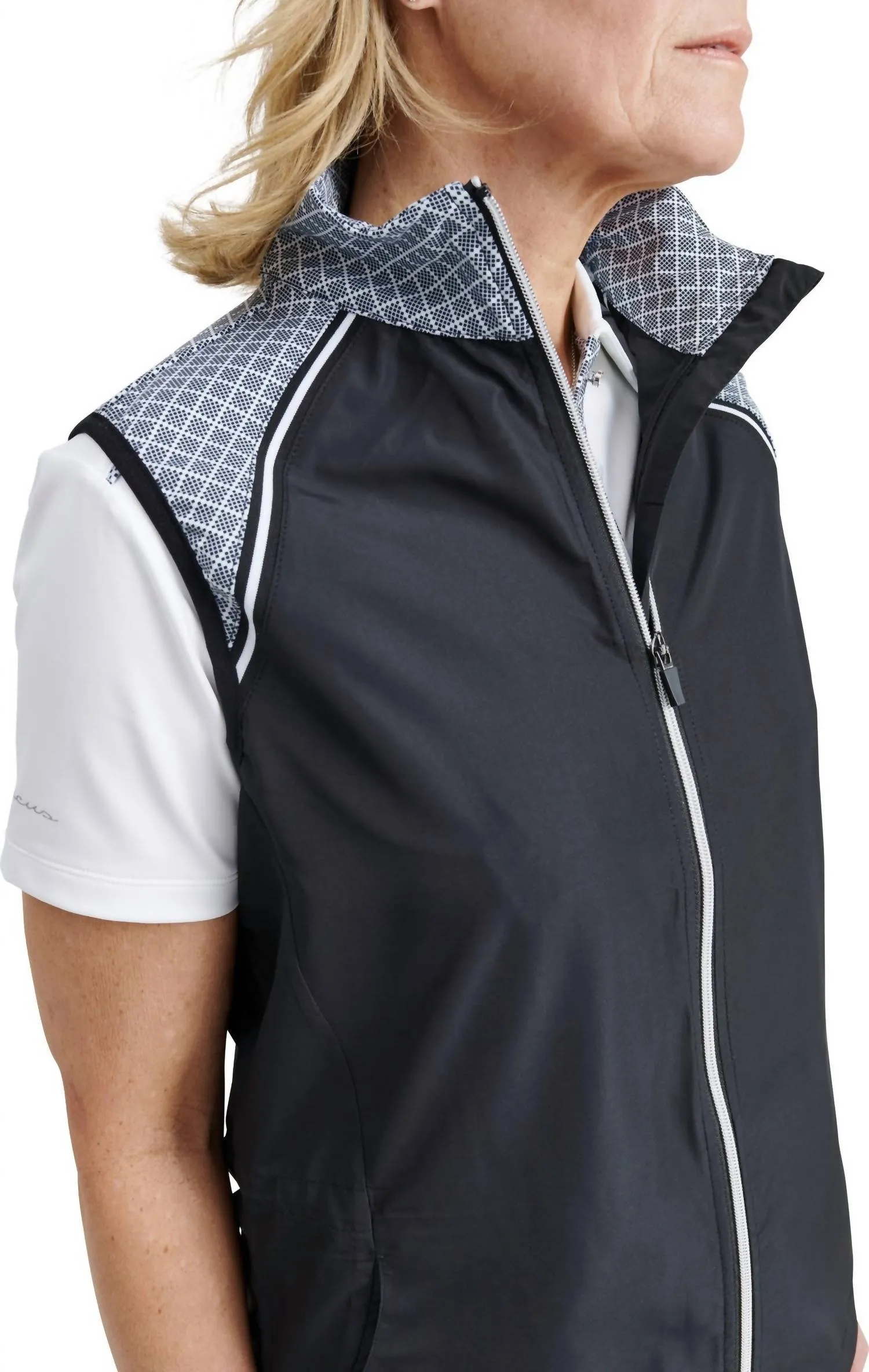 Hills Stretch Wind Vest In Black