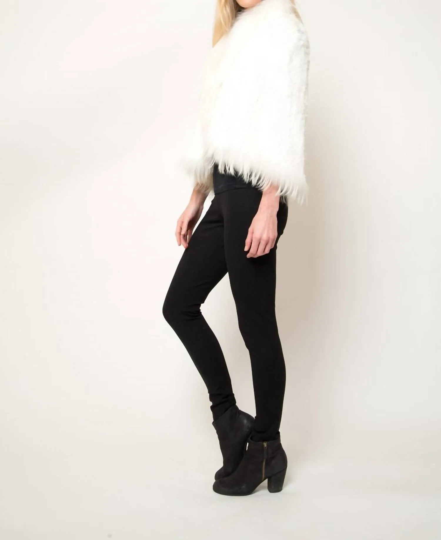 Jordan Capelet Fur Vest In Ivory