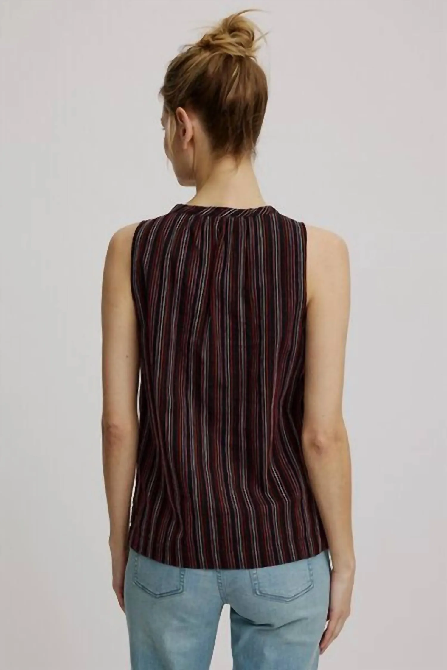 Linen-Look Stitch Vest In Multicolored (Black)