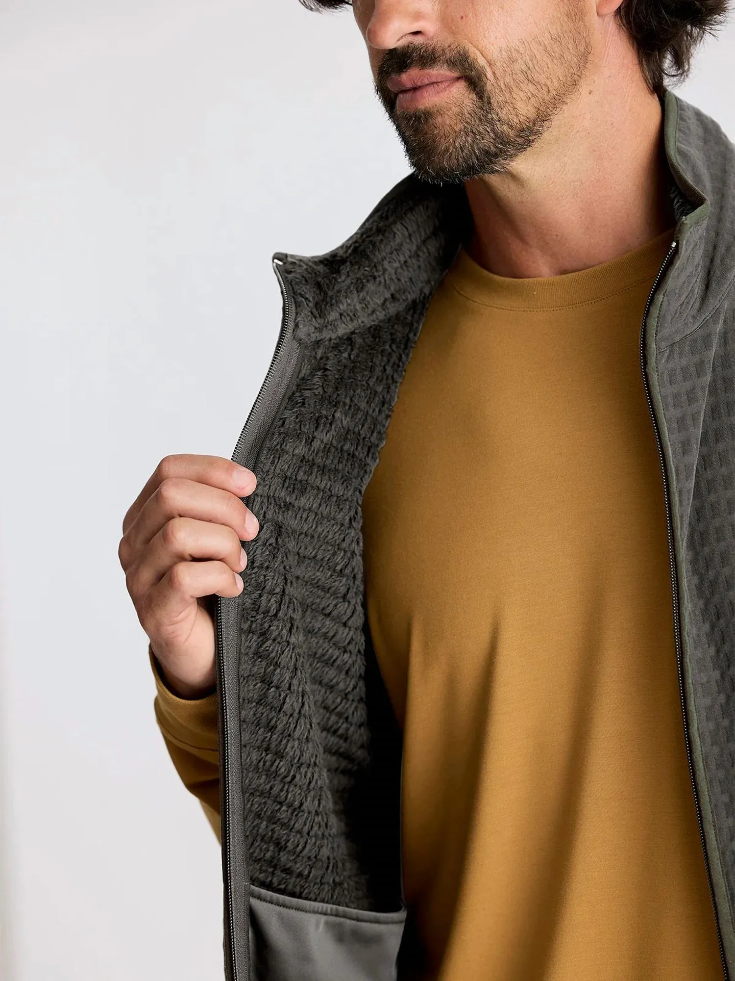 M Gridback Fleece Vest In Dark Olive