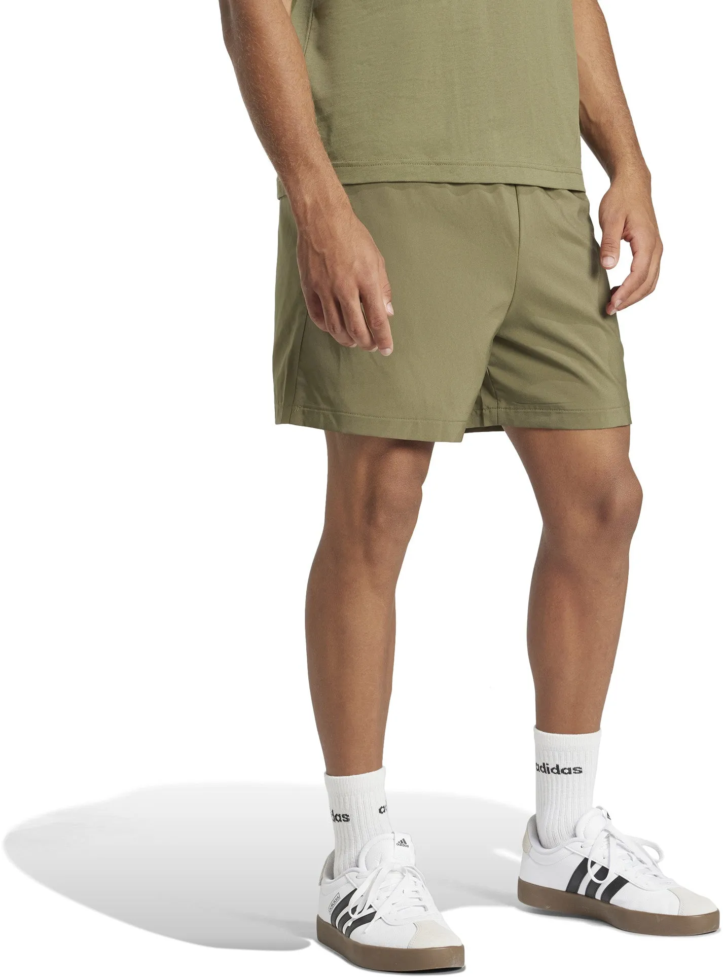 Men's Essentials Small Logo Chelsea Shorts