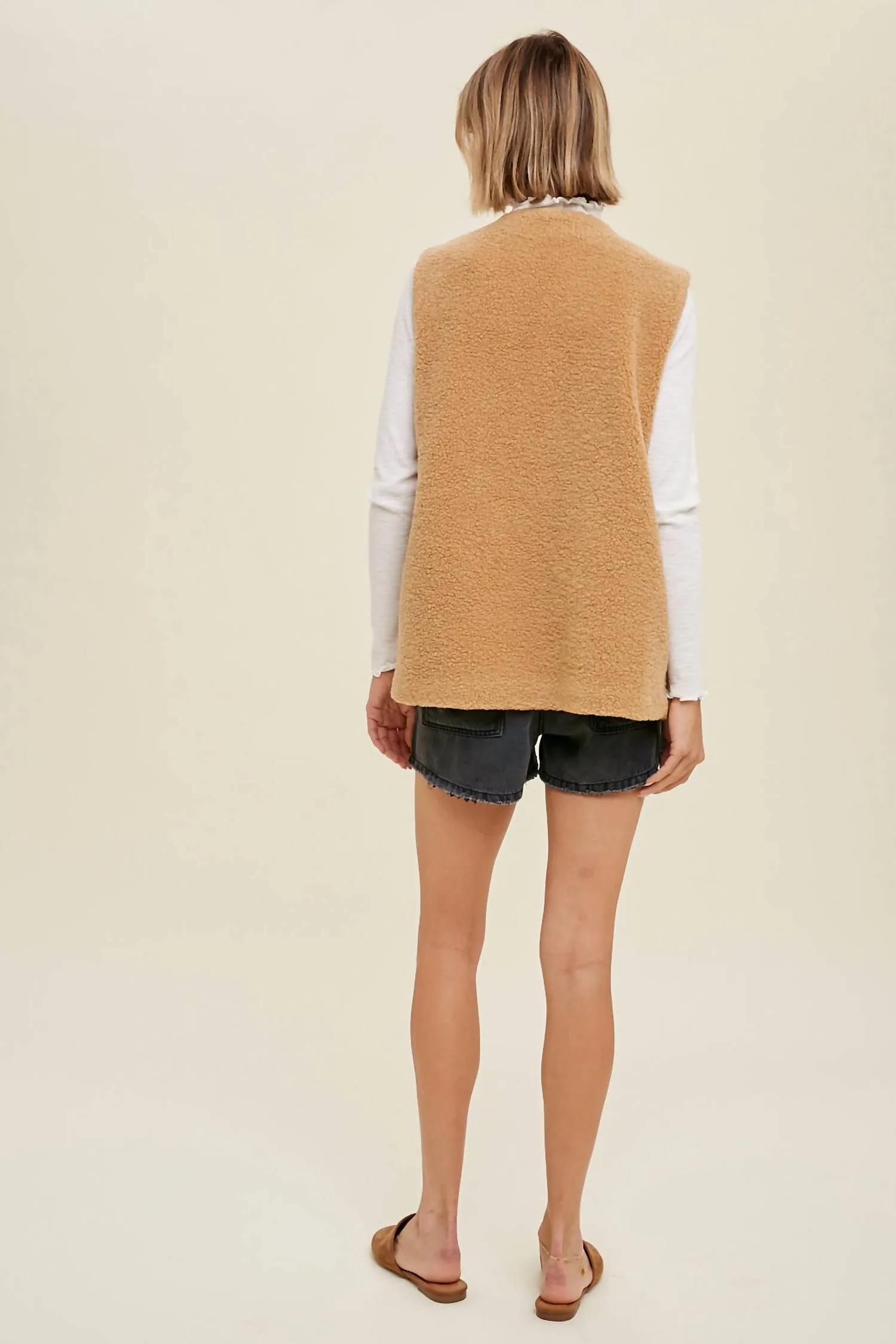 Milk Tea Sherpa Vest In Camel