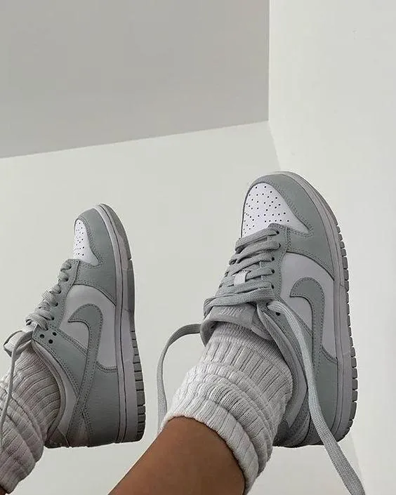 Nike	Sneakers Nike Dunk Low 'Photon Dust' (W)