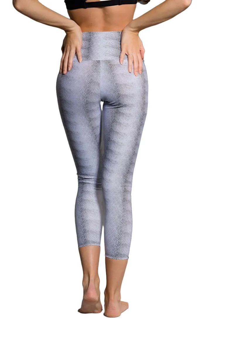 Onzie Hot Yoga Capri 202