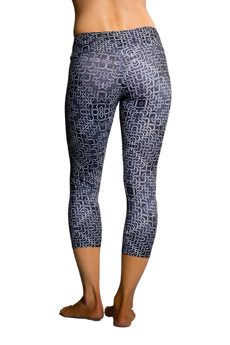 Onzie Hot Yoga Capri 202