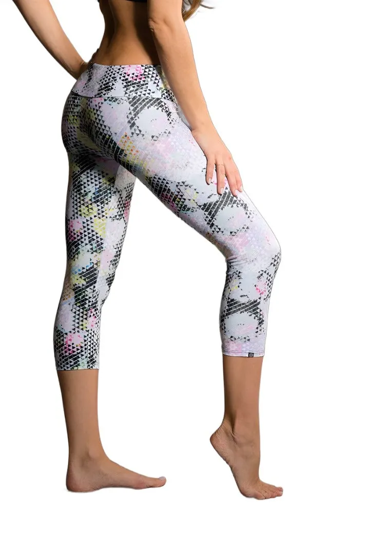 Onzie Hot Yoga Capri 202
