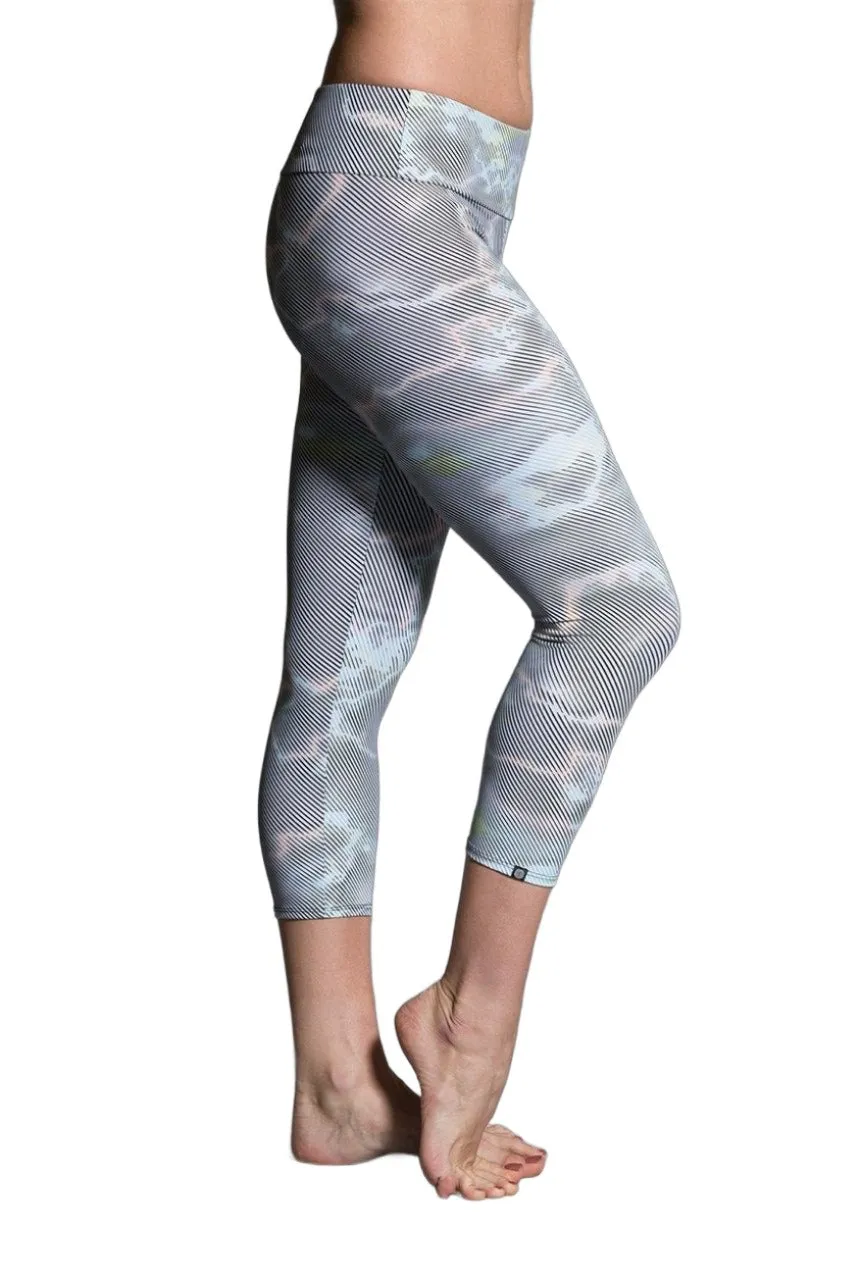 Onzie Hot Yoga Capri 202