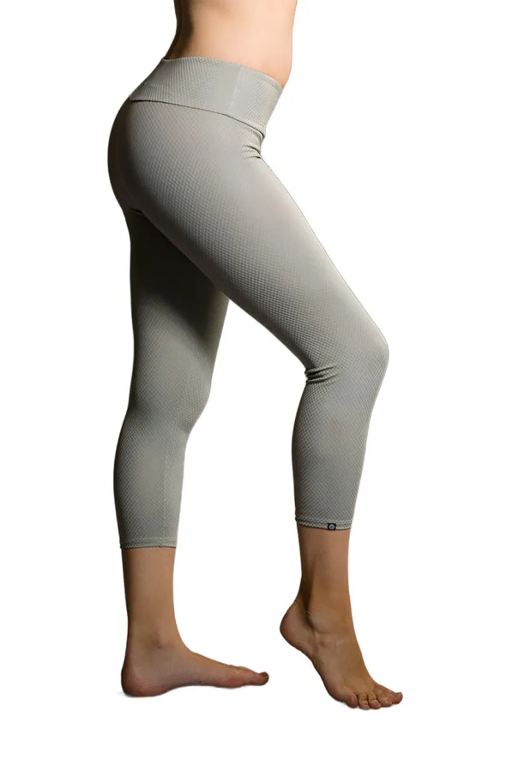 Onzie Hot Yoga Capri 202