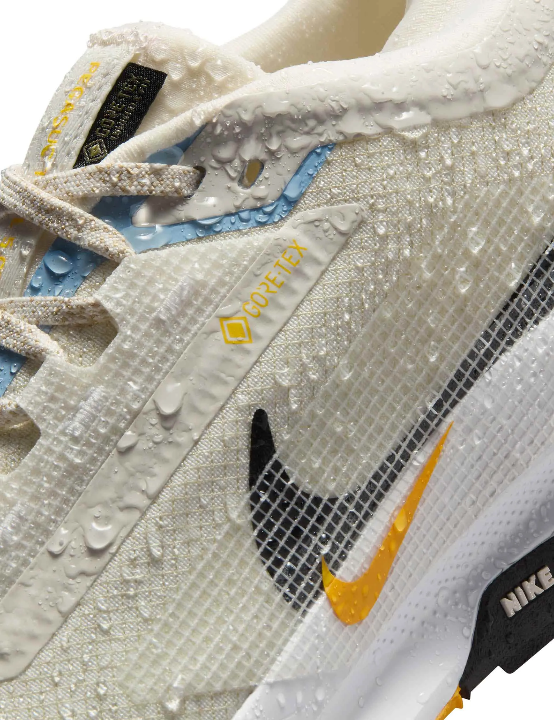 Pegasus Trail 5 Gore-Tex Shoes - Phantom/Black/White/University Gold
