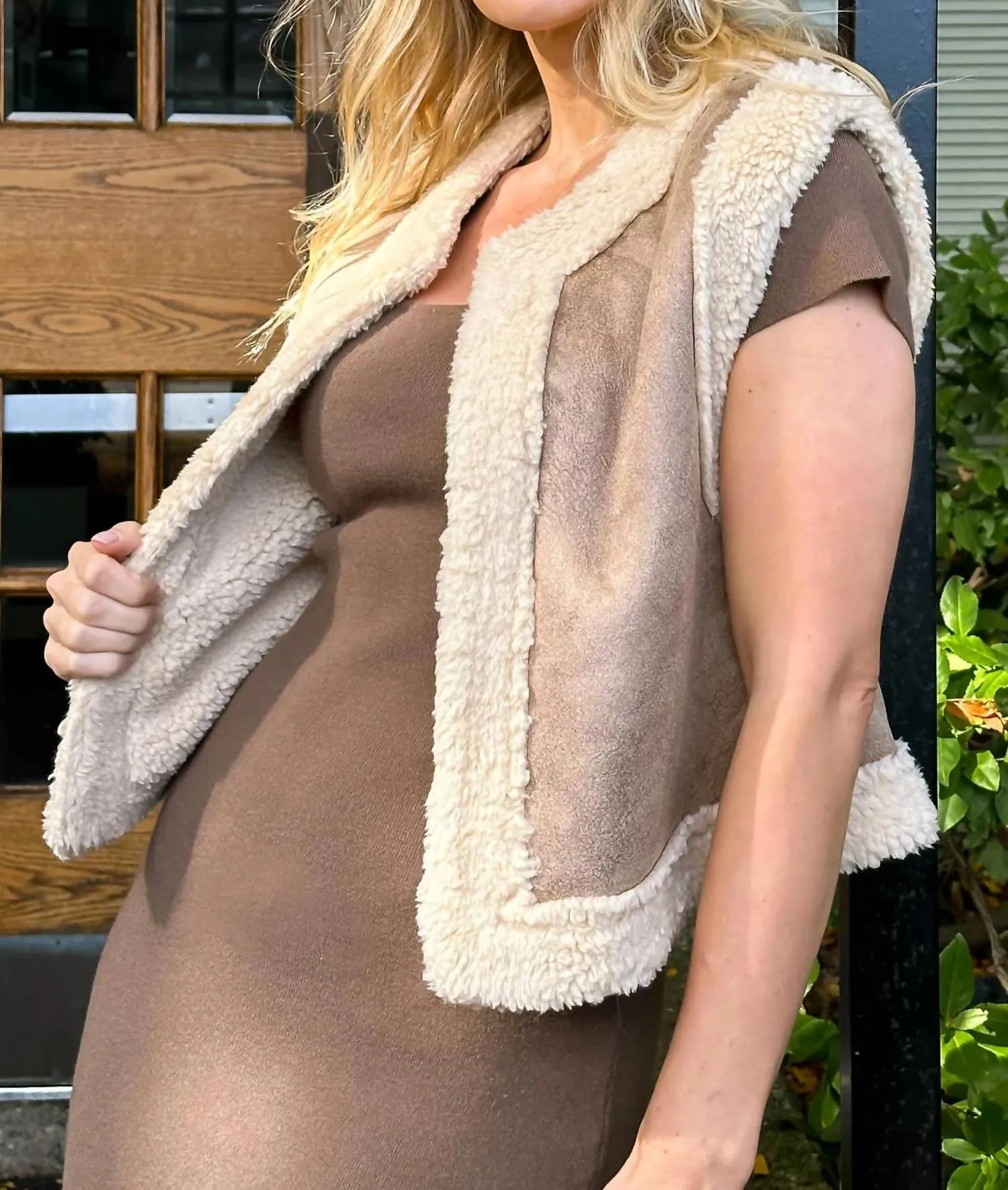 Phoebe Vest In Beige