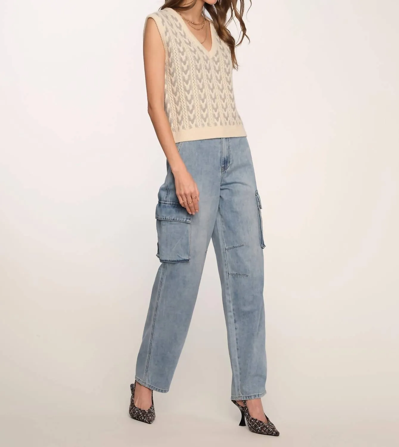 Phoenix Vest In Ivory