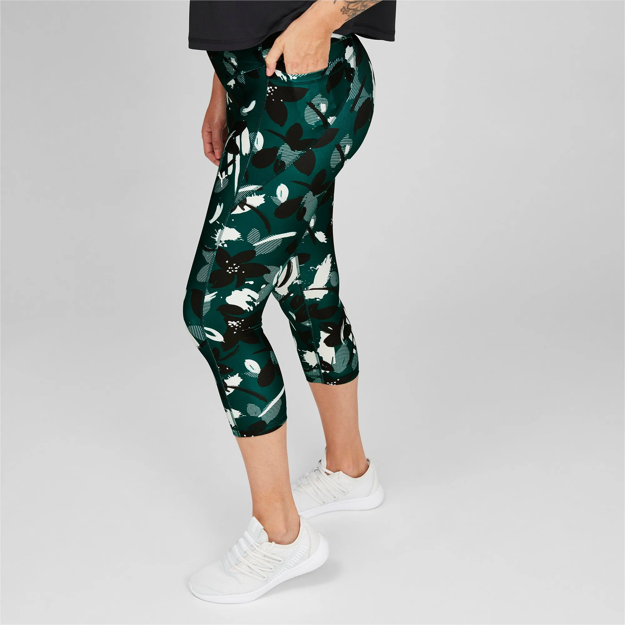 PUMA Women's Train AOP 3/4 Leggings
