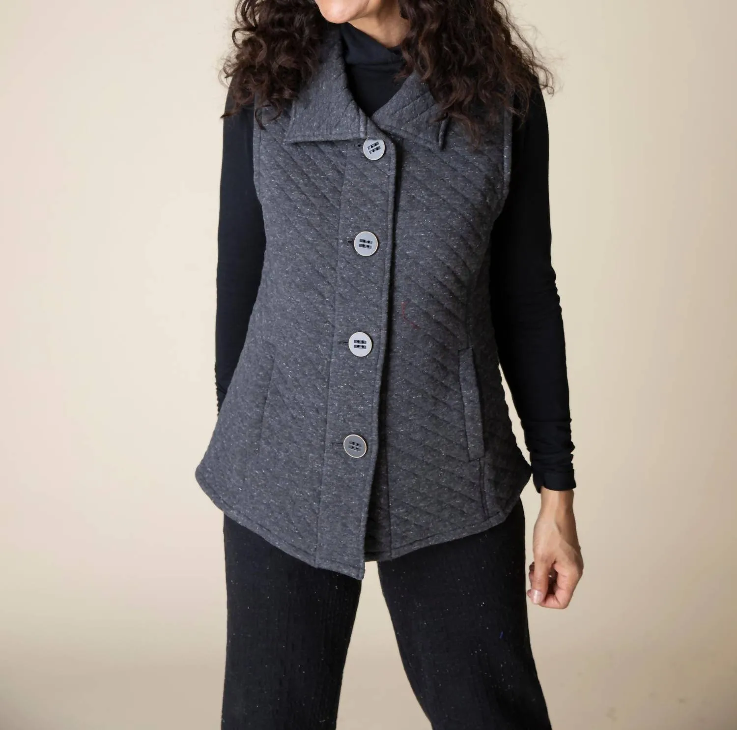 Quilted Knit Vest In Grey
