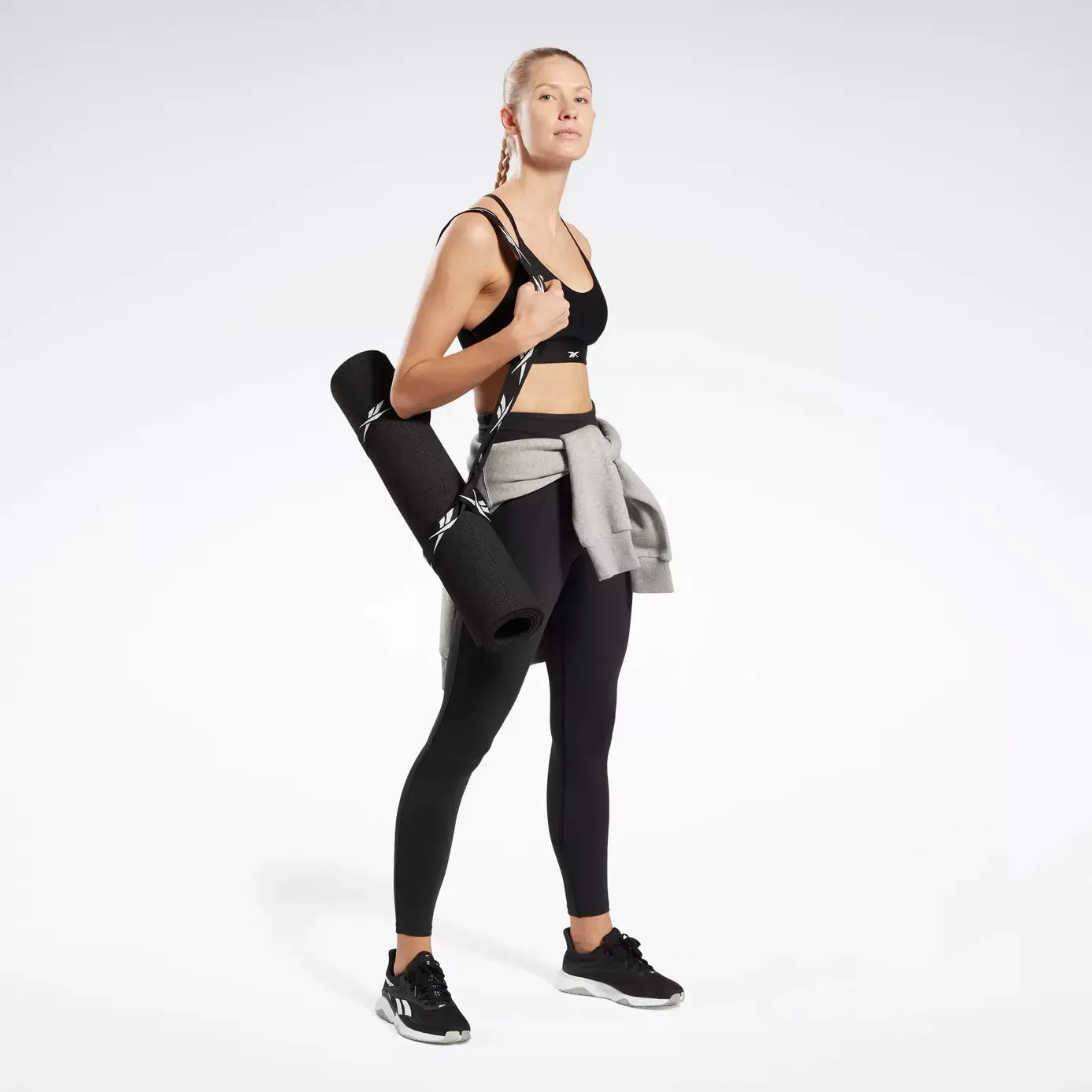 REEBOK WOMENS LUX STRAPPY BLACK SPORTS BRA