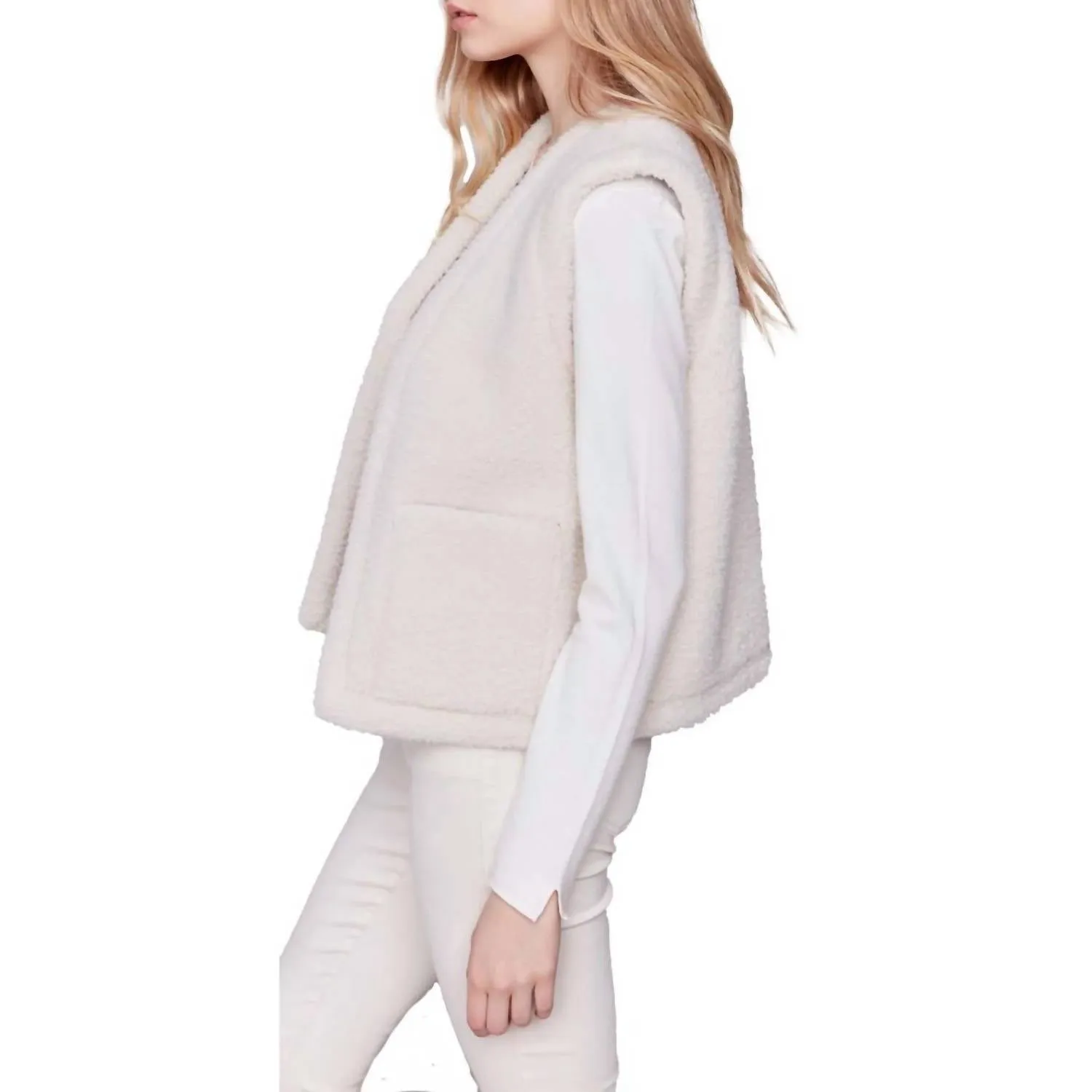 Reverisble Faux Fur & Suede Vest In Ercu
