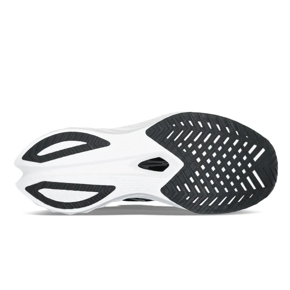 Saucony Women's Endorphin Speed 4 in Black - Online Exclusive Shoes_Saucony