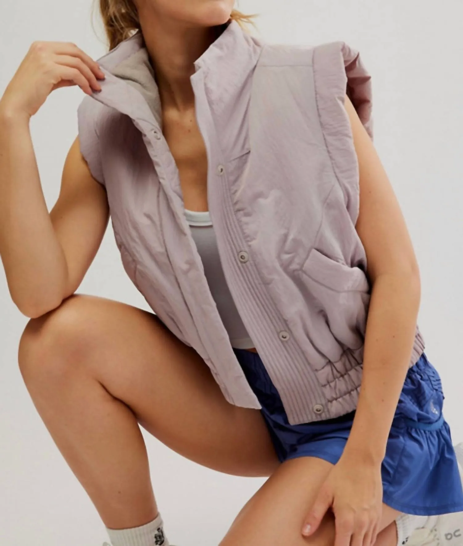 Scrunch Time Puffer Vest In Oyster