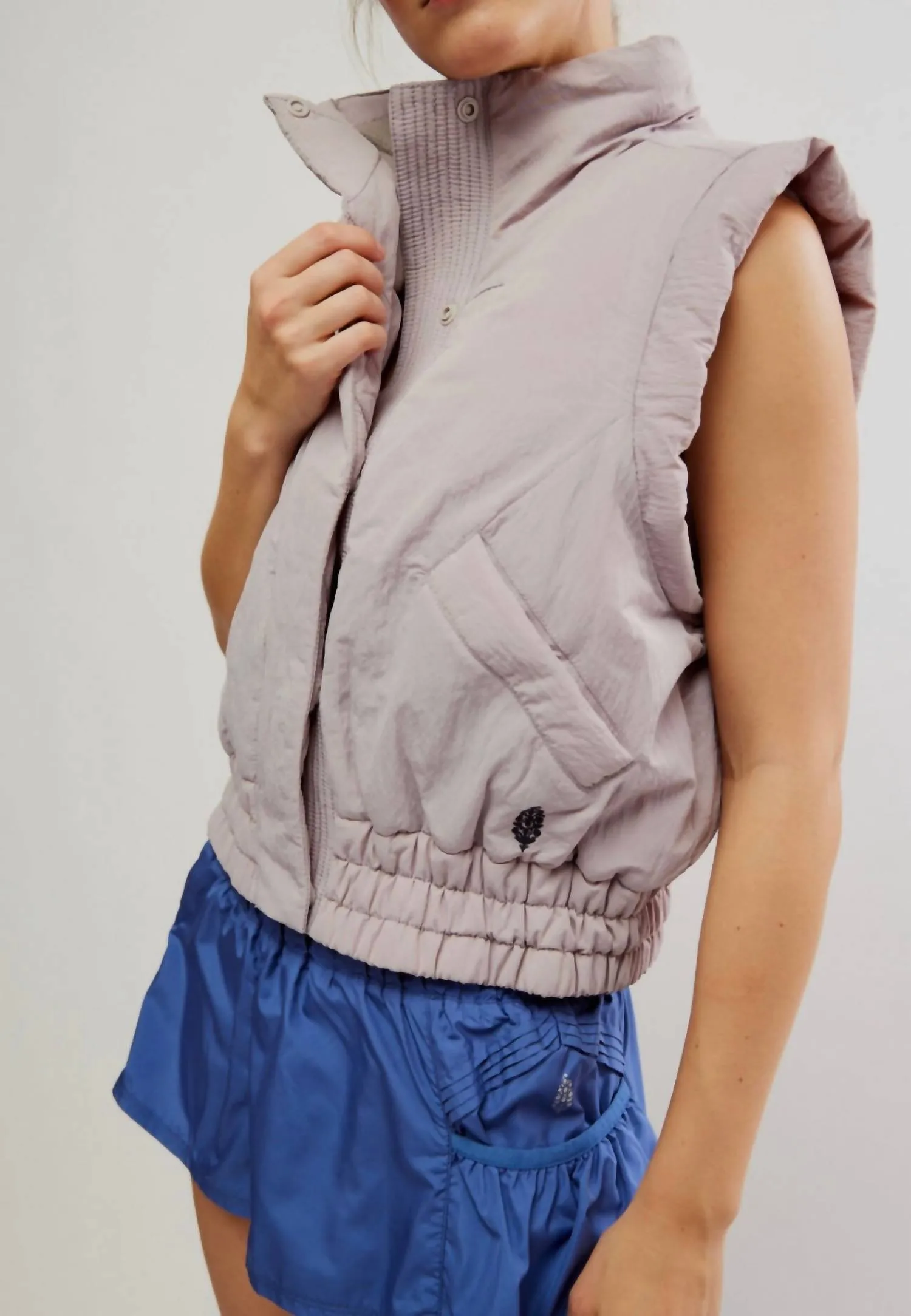 Scrunch Time Puffer Vest In Oyster