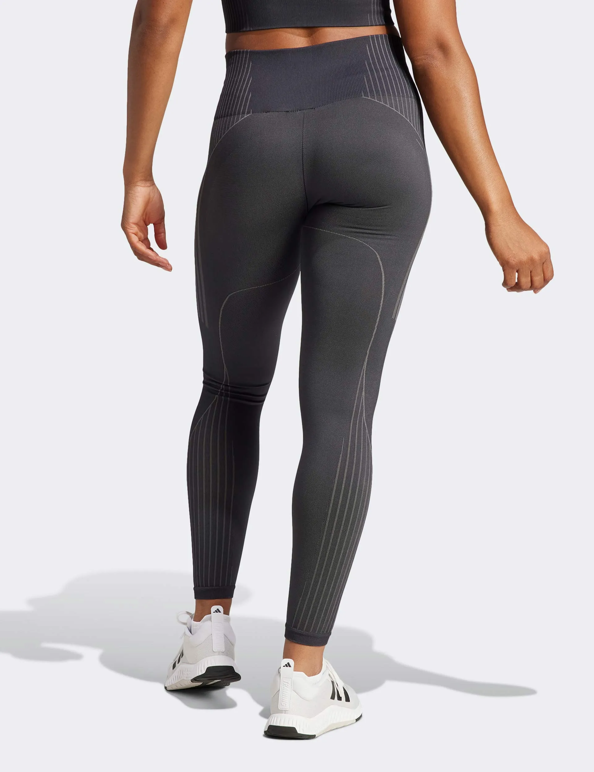 Seamless Branded 7/8 Leggings - Black