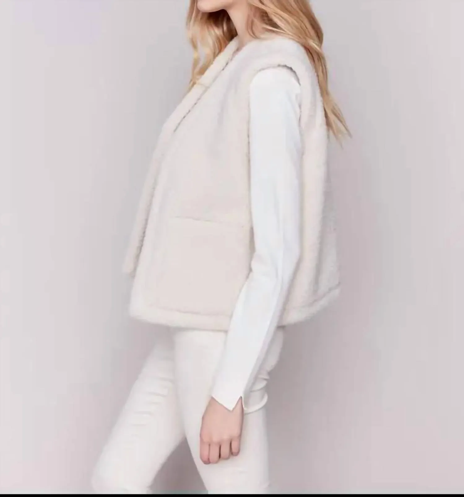 Sherpa Reversible Truffle Vest In Ecru