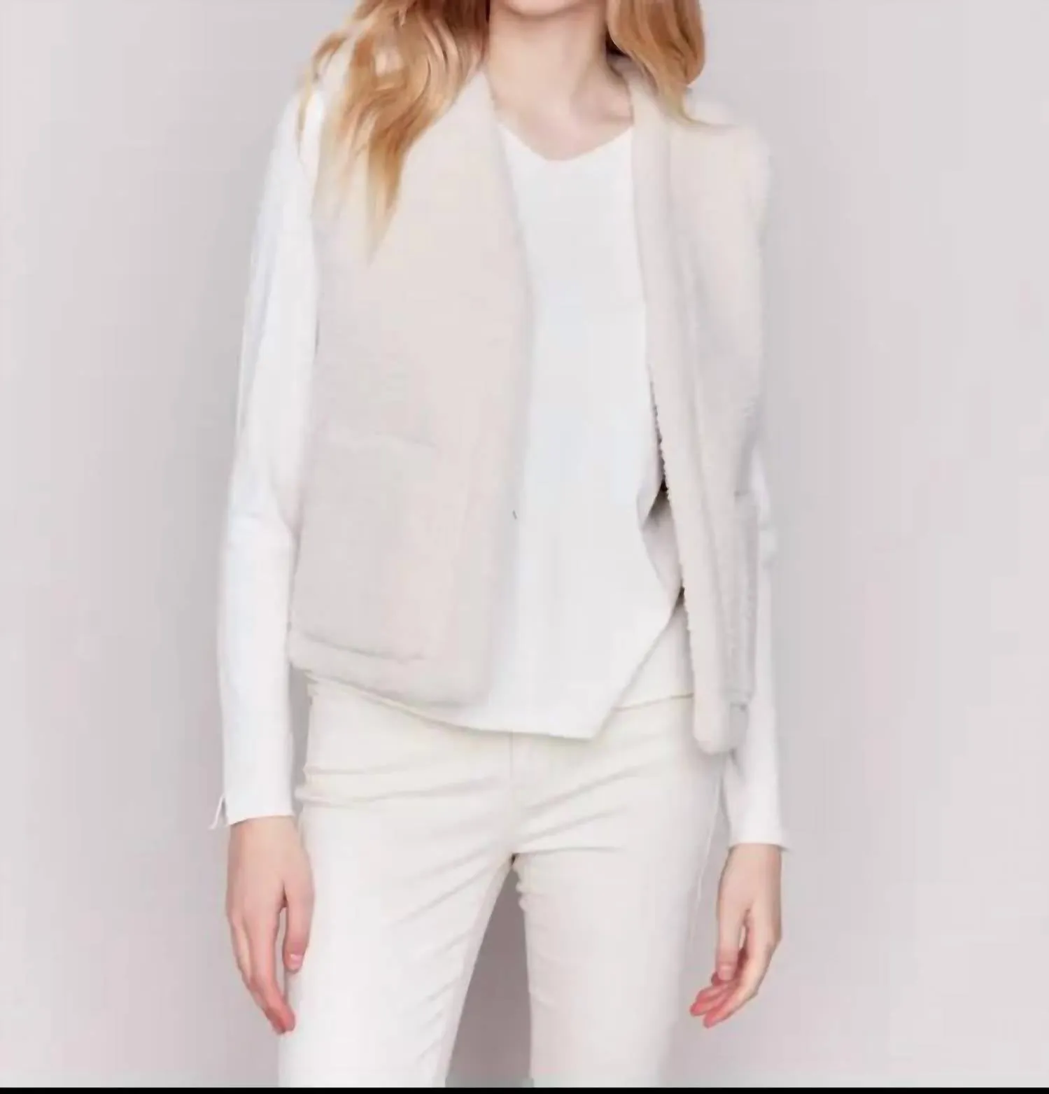 Sherpa Reversible Truffle Vest In Ecru