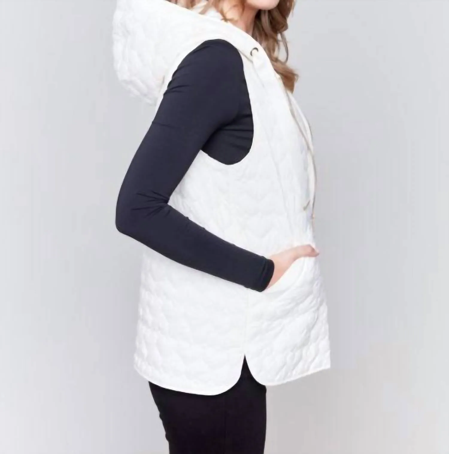 Short Hoodie Quilted Vest In Ecru White