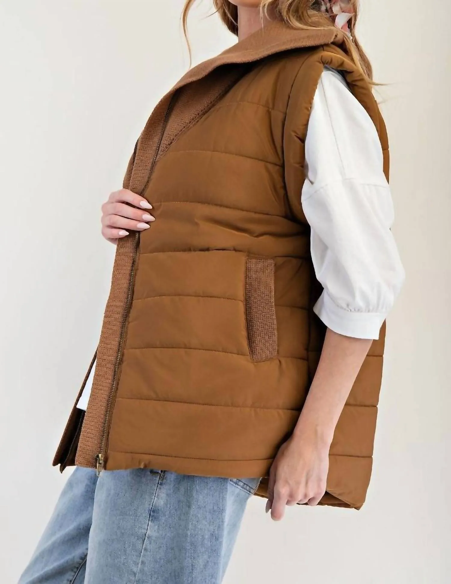 Sleeveless Padded Vest In Brown