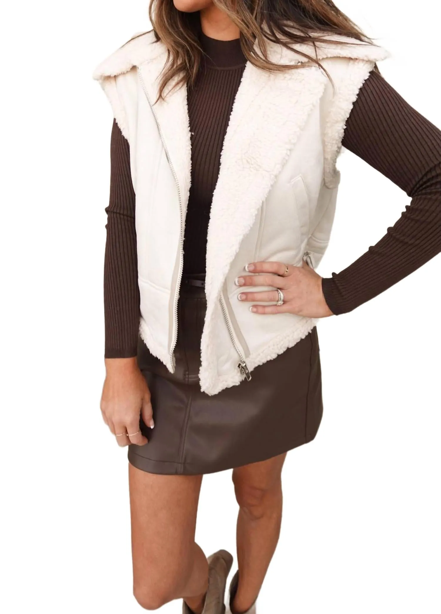 Suede/sherpa Vest In Cream