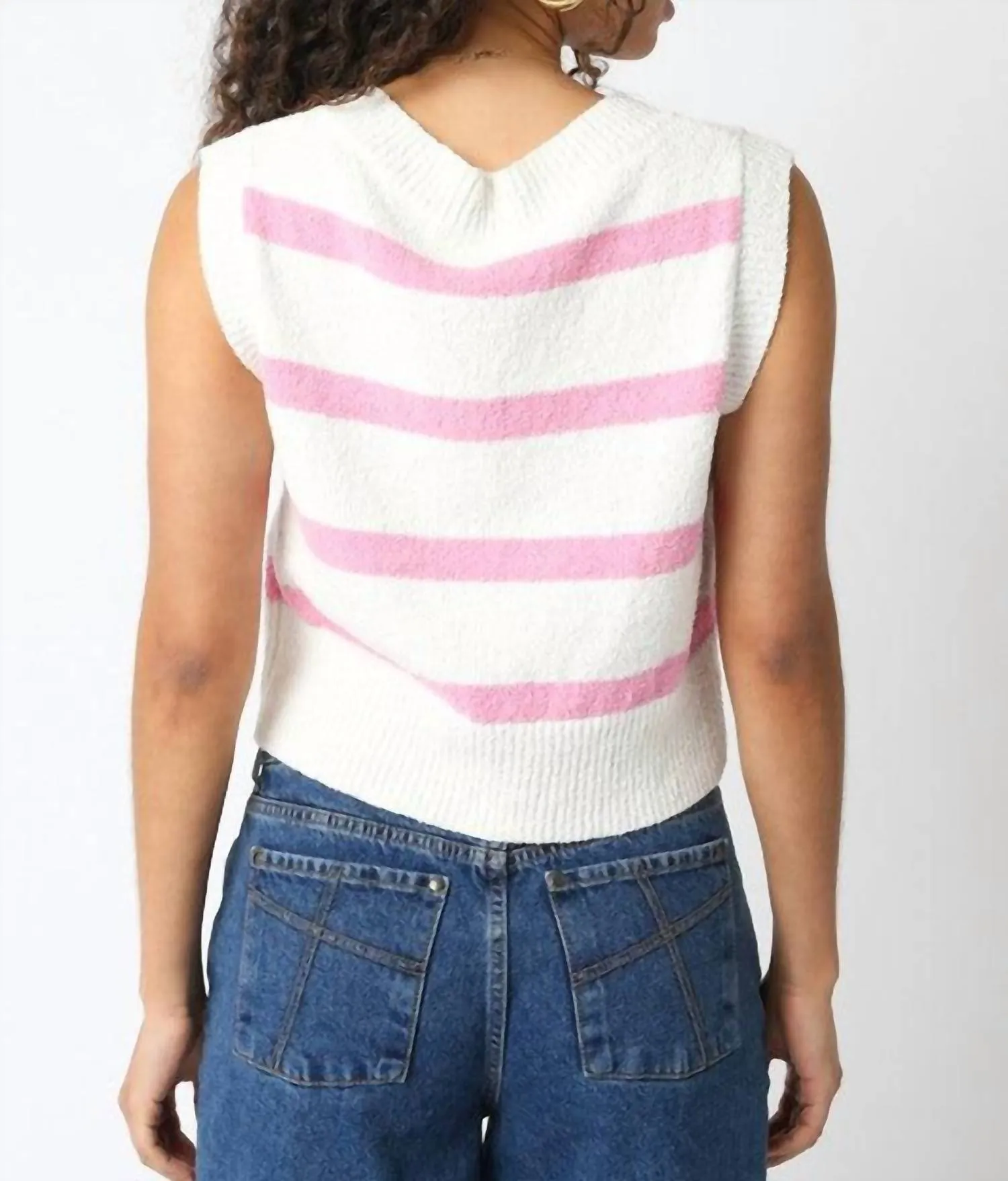Taiga Striped Sweater Vest In White/pink