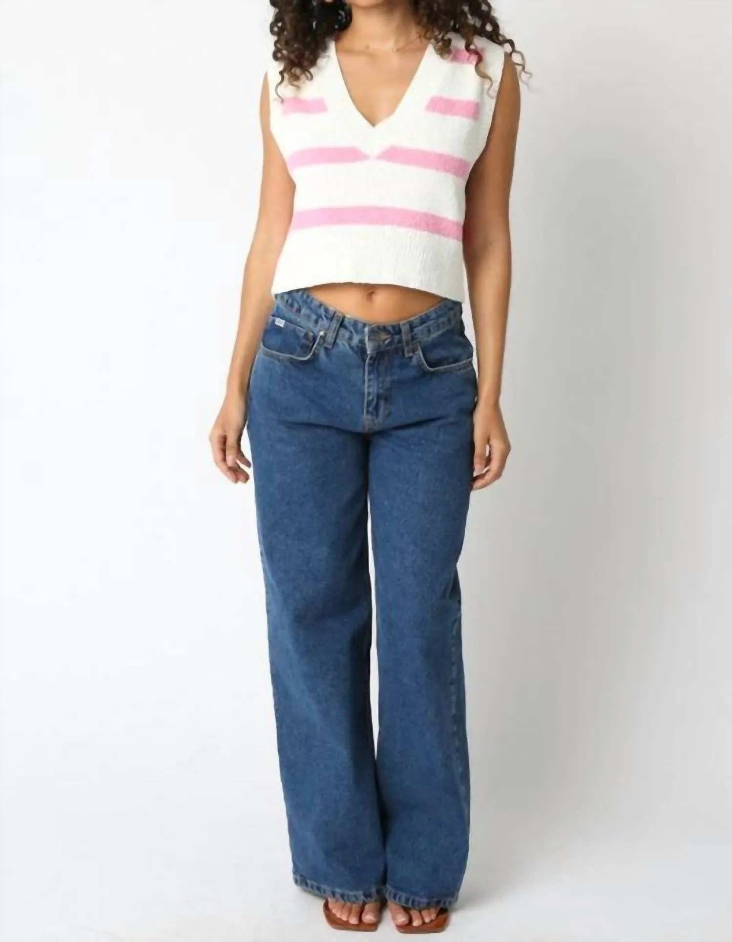 Taiga Striped Sweater Vest In White/pink
