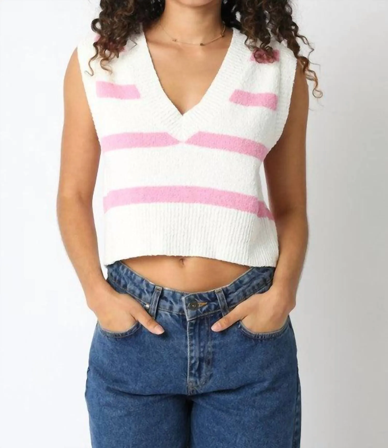 Taiga Striped Sweater Vest In White/pink