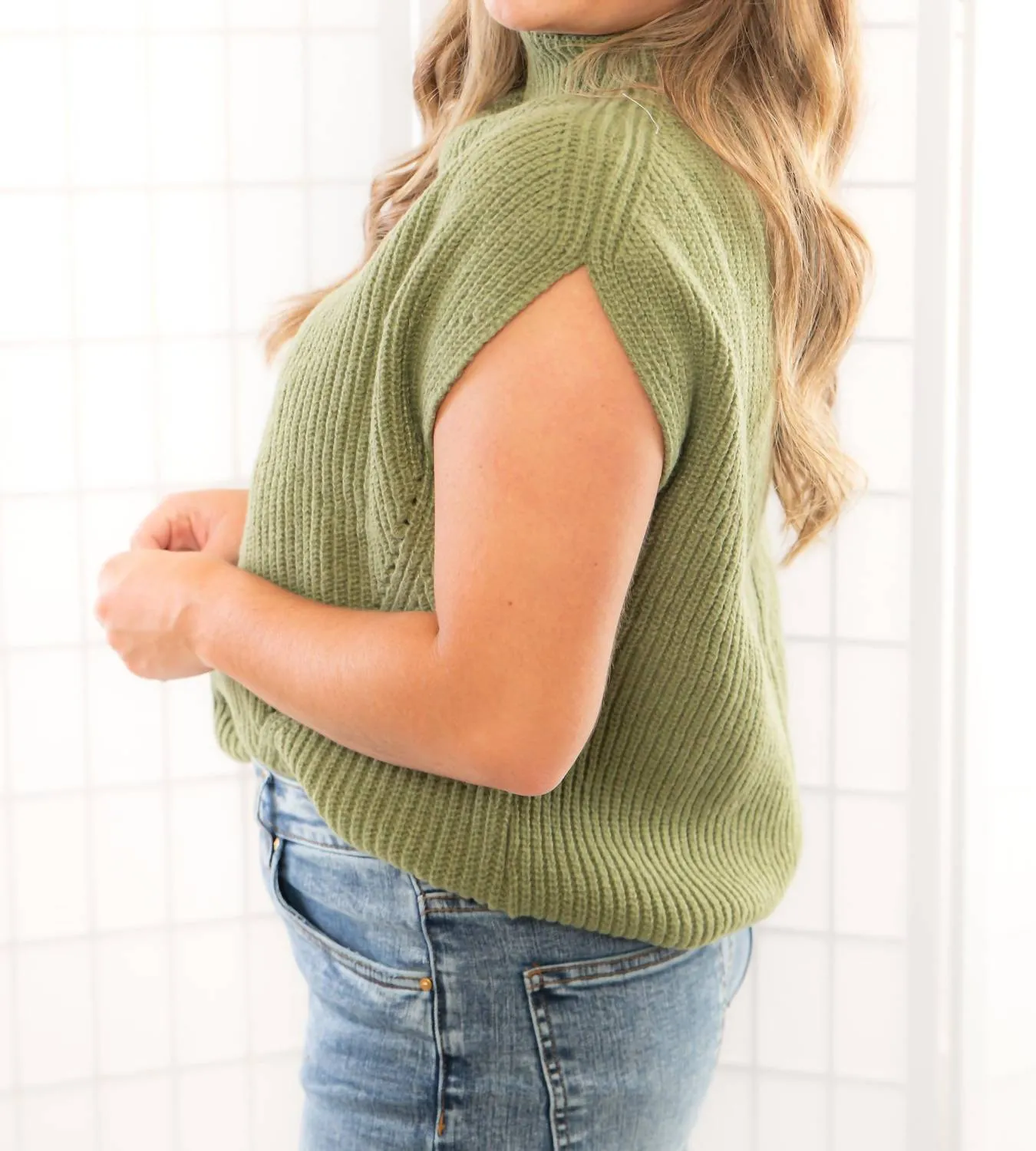Turtleneck Ribbed Sweater Vest In Grey Green