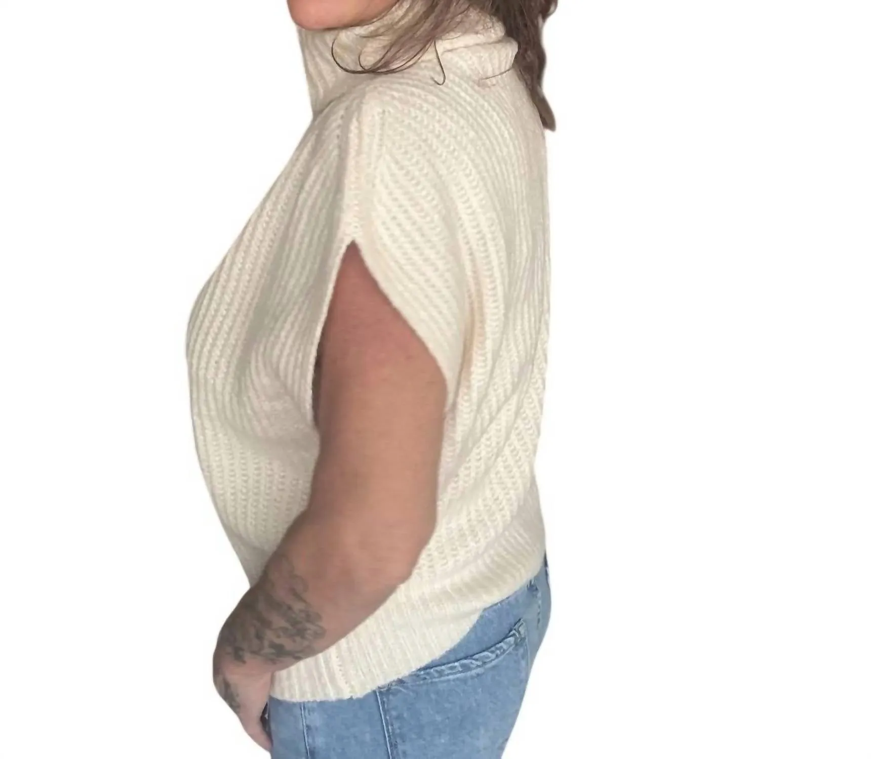 Turtleneck Sweater Top In Cream
