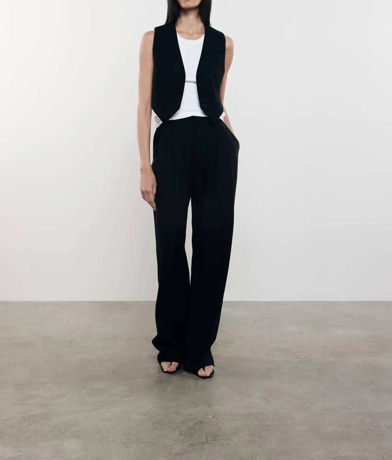 Twill Vest In Black