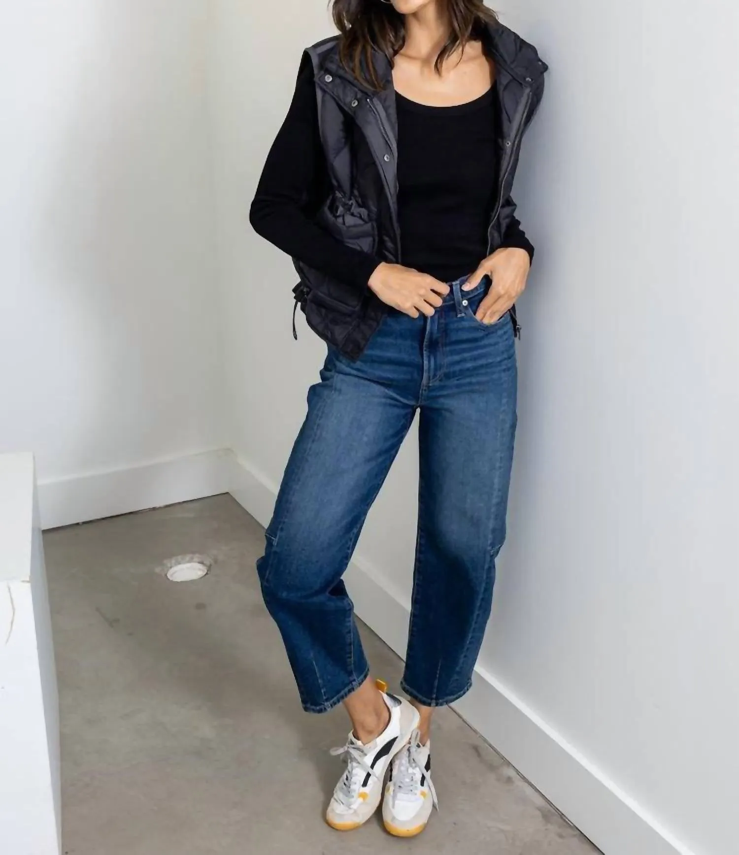 Valky Ladies Vest In Black