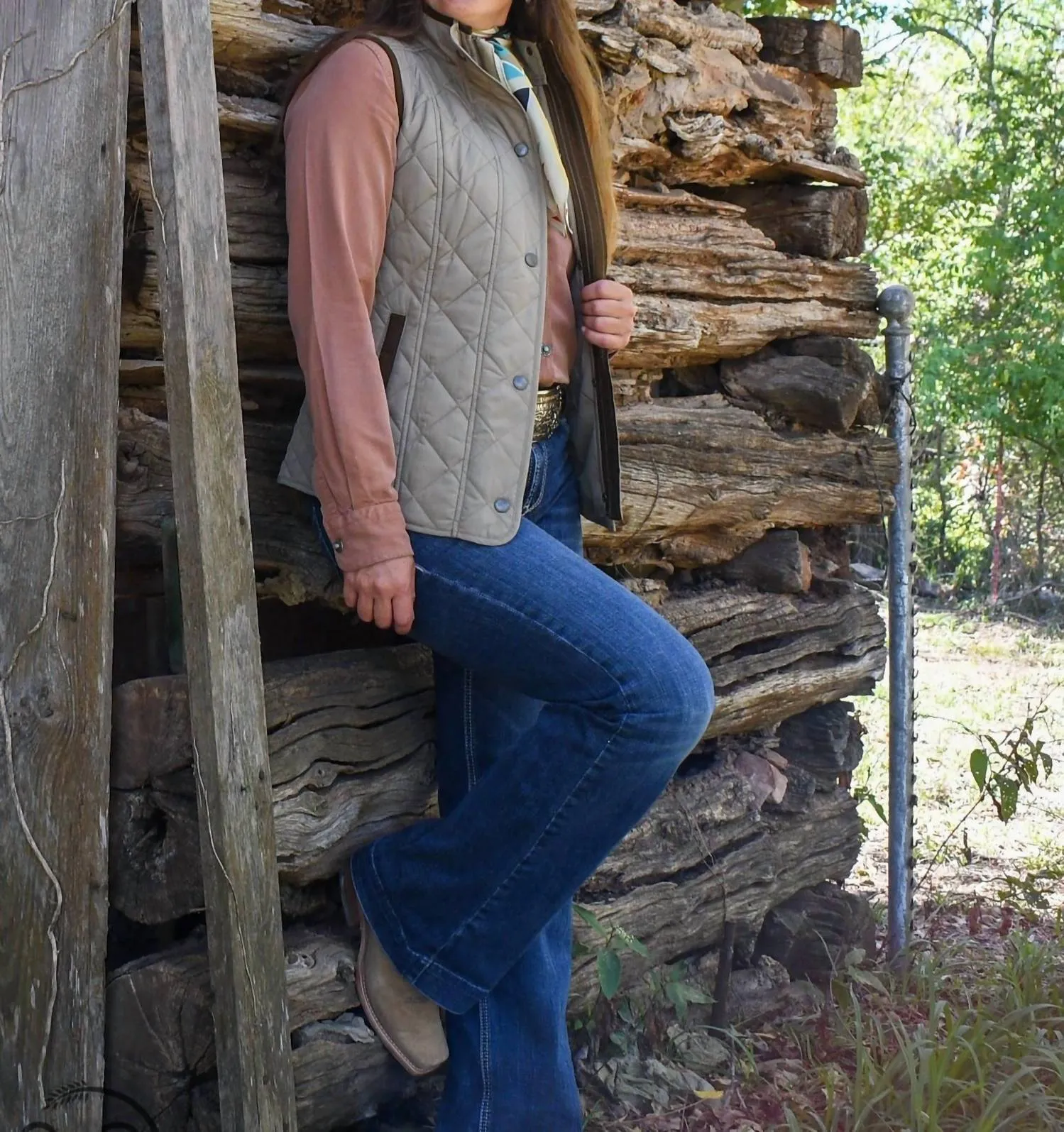Vista Quilted Vest In Dark Khaki